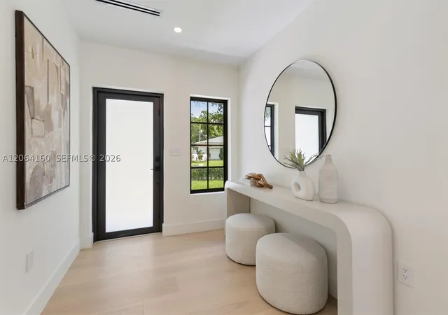 Photo 2 of Sale Pending at 118 Sarto Ave, Coral Gables, FL 33134 | MLS# A12064160 | Listing updated on 2026-09-04