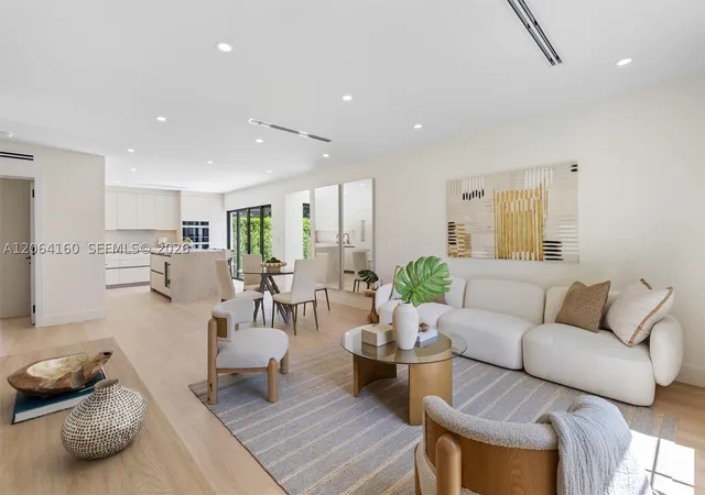 Photo 3 of Sale Pending at 118 Sarto Ave, Coral Gables, FL 33134 | MLS# A12064160 | Listing updated on 2026-09-04