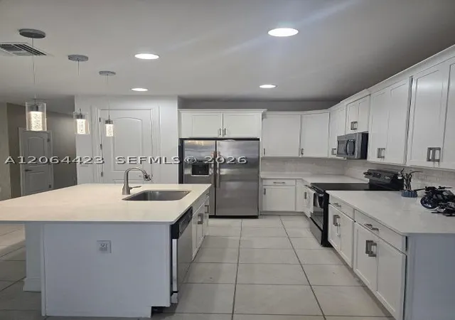 Photo 3 of Single family home for sale at 10111 Akenside Dr, Boca Raton, FL 33428 | MLS# A12064423 | Listing updated on 2026-08-31