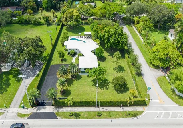 Photo 3 of Single family home for sale at 7240 Sunset Dr, Miami, FL 33143 | MLS# A12064321 | Listing updated on 2026-09-12