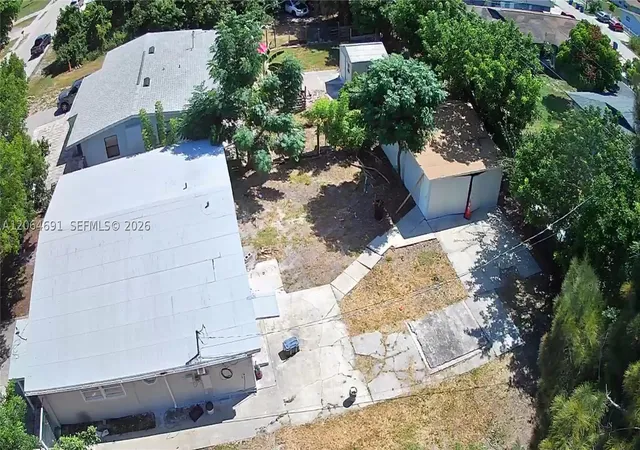 Photo 2 of Single family home for sale at 5442 Fourth Ave, Fort Myers, FL 33907 | MLS# A12064691 | Listing updated on 2026-09-12