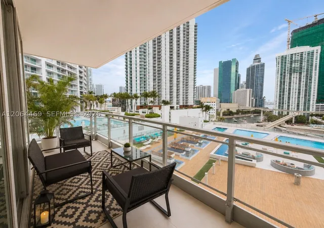 Photo 2 of Condo for sale at 92 Sw 3rd St #1210, Miami, FL 33130 | MLS# A12064469 | Listing updated on 2026-08-28