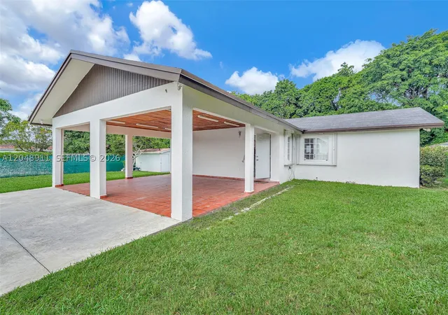 Photo 3 of Single family home for sale at 19200 Sw 216th St, Miami, FL 33170 | MLS# A12048911 | Listing updated on 2026-09-10