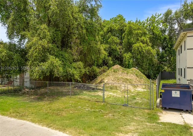Photo 2 of Land for sale at 28 Nw 76Th St, Miami, FL 33150 | MLS# A12062673 | Listing updated on 2026-09-23