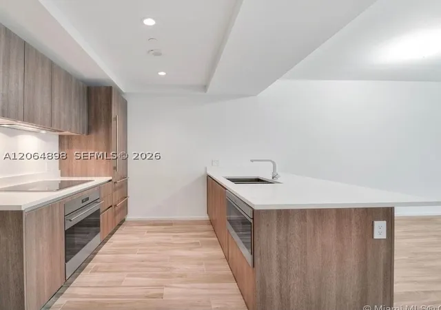 Photo 3 of Condo for sale at 801 S Miami Ave #1807, Miami, FL 33130 | MLS# A12064898 | Listing updated on 2026-09-07