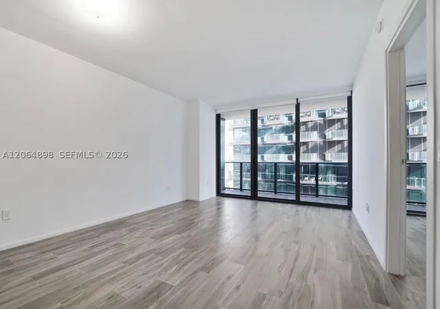 Photo 4 of Condo for sale at 801 S Miami Ave #1807, Miami, FL 33130 | MLS# A12064898 | Listing updated on 2026-09-07