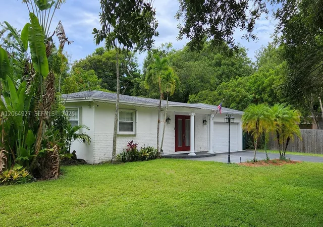 Photo 1 of Single family home for sale at 4020 Sw 2nd St, Plantation, FL 33317 | MLS# A12064927 | Listing updated on 2026-09-09