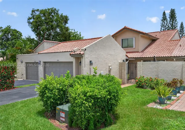 Photo 3 of Single family home for sale at 16831 Patio Village Ln, Weston, FL 33326 | MLS# A12064111 | Listing updated on 2026-09-06
