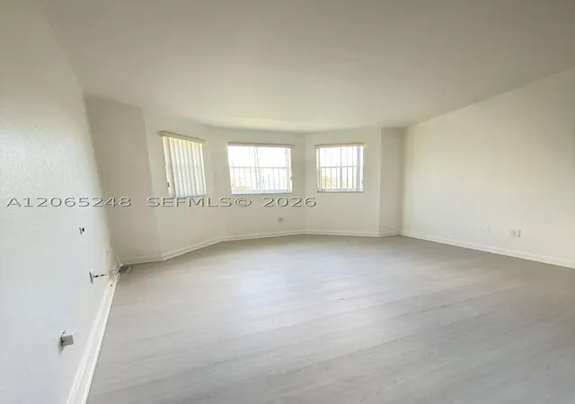 Photo 2 of Condo for sale at 2903 Se 17Th Ave #206, Homestead, FL 33035 | MLS# A12065248 | Listing updated on 2026-09-30