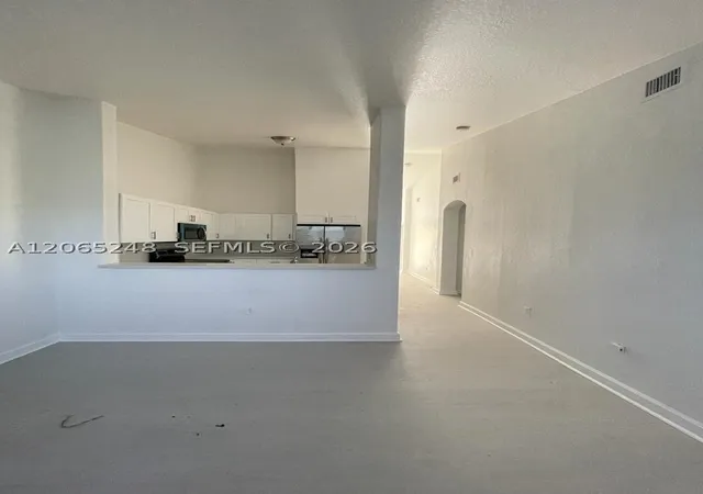 Photo 3 of Condo for sale at 2903 Se 17Th Ave #206, Homestead, FL 33035 | MLS# A12065248 | Listing updated on 2026-09-30