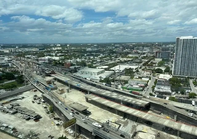 Photo 3 of Condo for sale at 20 Ne 11 #3611, Miami, FL 33132 | MLS# A12065432 | Listing updated on 2026-09-10