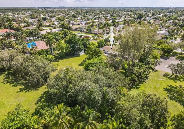 Photo 2 of Single family home for sale at 18900 Sw 127th Ave, Miami, FL 33177 | MLS# A12065120 | Listing updated on 2026-09-14