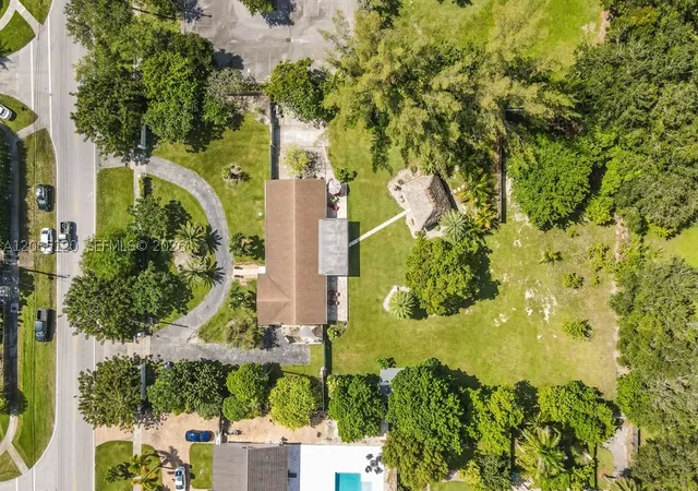 Photo 3 of Single family home for sale at 18900 Sw 127th Ave, Miami, FL 33177 | MLS# A12065120 | Listing updated on 2026-09-14