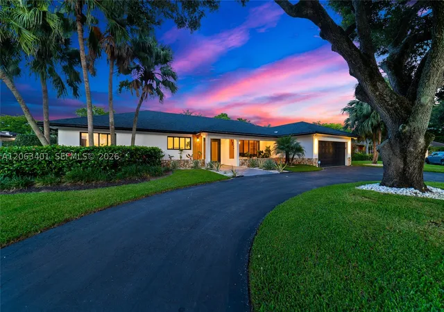 Photo 1 of Sale Pending at 1520 Sw 68th Ave, Plantation, FL 33317 | MLS# A12063401 | Listing updated on 2026-09-17