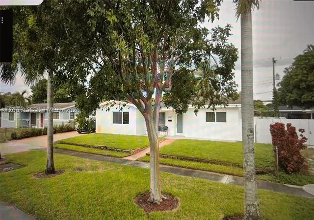 Photo 2 of Single family home for sale at 2301 Nw 191st St, Miami Gardens, FL 33056 | MLS# A12065155 | Listing updated on 2026-09-14