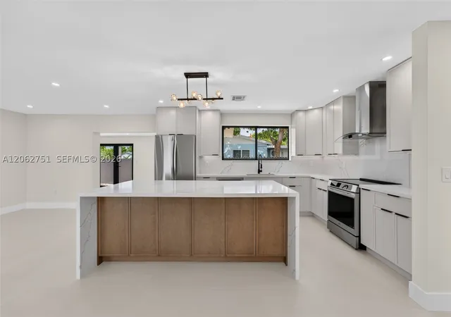 Photo 2 of Single family home for sale at 6514 Sw 107Th Pl, Miami, FL 33173 | MLS# A12062751 | Listing updated on 2026-10-05
