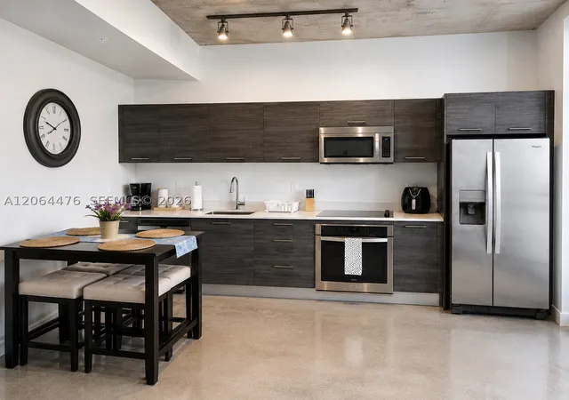 Photo 3 of Condo for sale at 151 Se 1 St #2406, Miami, FL 33131 | MLS# A12064476 | Listing updated on 2026-09-10