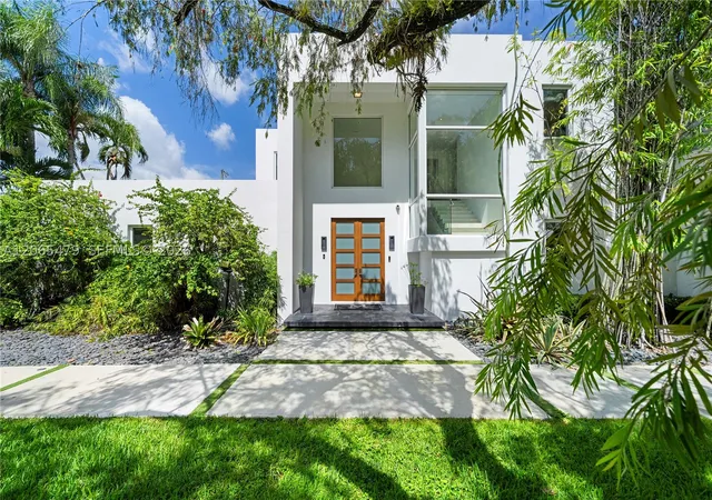 Photo 2 of Mansion for sale at 7930 Sw 52nd Ct, Miami, FL 33143 | MLS# A12065479 | Listing updated on 2026-09-11