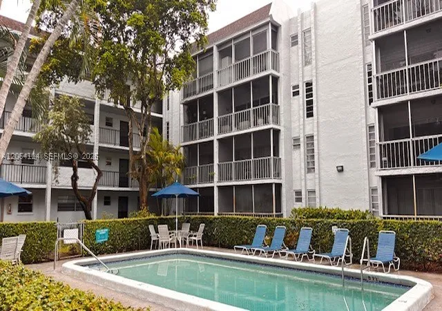 Photo 1 of Condo for sale at 483 N Pine Island Rd #C305, Plantation, FL 33324 | MLS# A12064124 | Listing updated on 2026-09-08