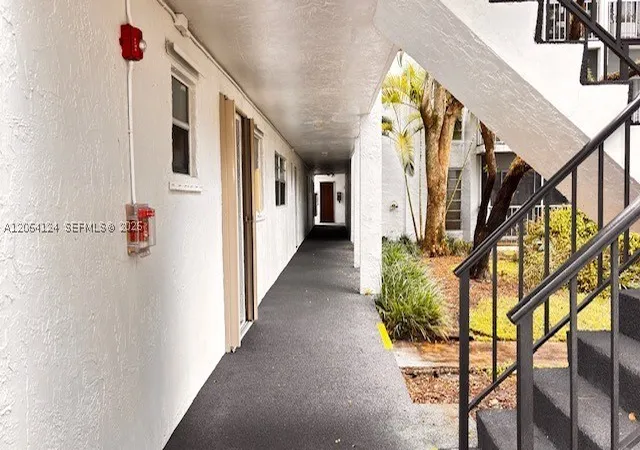 Photo 3 of Condo for sale at 483 N Pine Island Rd #C305, Plantation, FL 33324 | MLS# A12064124 | Listing updated on 2026-09-08