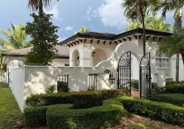Single family home for sale at 15901 Nw 83Rd Pl, Miami Lakes, FL 33016 | MLS# A12065042