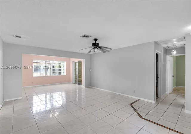 Photo 4 of Single family home for sale at 7235 Pine Bluff Dr, Lake Worth, FL 33467 | MLS# A12065073 | Listing updated on 2026-09-19