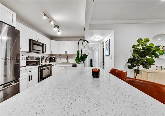 Photo 3 of Condo for sale at 9225 Sw 87th Ave #A12, Miami, FL 33176 | MLS# A12051164 | Listing updated on 2026-09-10