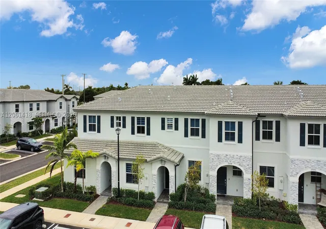 Photo 3 of Sale Pending at 29278 Sw 162nd Ct, Homestead, FL 33033 | MLS# A12061418 | Listing updated on 2026-09-14