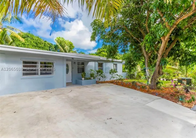 Photo 2 of Single family home for sale at 951 Ne 157th Ter, North Miami Beach, FL 33162 | MLS# A12065038 | Listing updated on 2026-09-11