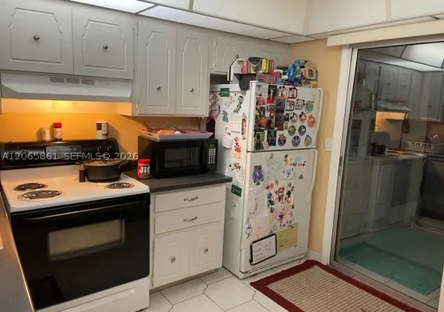 Photo 1 of Condo for sale at 3777 Nw 78th Ave #10G, Davie, FL 33024 | MLS# A12065861 | Listing updated on 2026-09-04