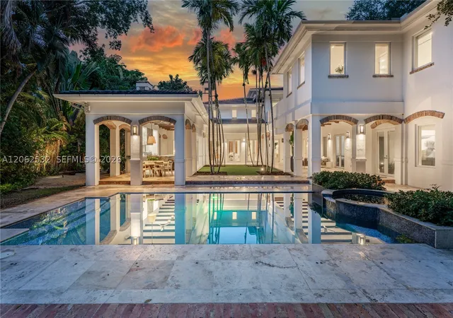 Photo 2 of Sale Pending at 2820 Brickell Ave, Miami, FL 33129 | MLS# A12062532 | Listing updated on 2026-09-16