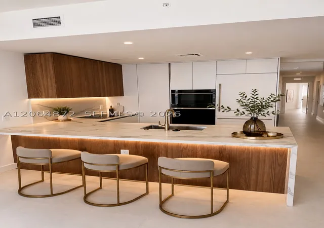 Photo 2 of Condo for sale at 1400 Biscayne Blvd #3603, Miami, FL 33132 | MLS# A12064872 | Listing updated on 2026-09-19