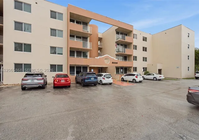 Listing Photo 3 - Condo for sale at Belinda Gardens Condo, Unit 1110 8050 Nw 8Th St, Belinda Gardens Condo, Miami, FL 33126 | Built Year: 1984-1984