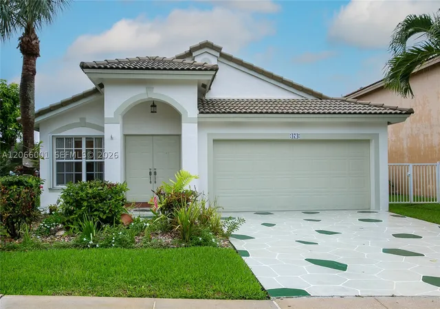 Photo 1 of Single family home for sale at 474 Sw 205th Ave, Pembroke Pines, FL 33029 | MLS# A12066001 | Listing updated on 2026-09-12