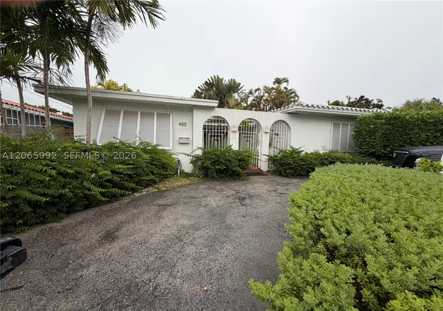 Photo 1 of Sale Pending at 485 S Shore Dr, Miami Beach, FL 33141 | MLS# A12065992 | Listing updated on 2026-09-11