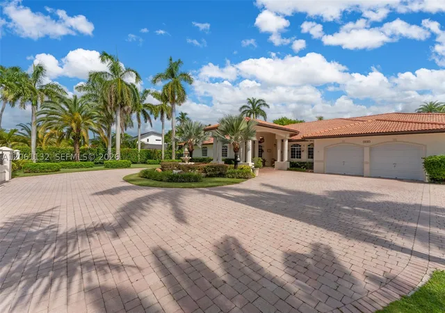 Photo 2 of Mansion for sale at 9735 Sw 64th St, Miami, FL 33173 | MLS# A12061132 | Listing updated on 2026-09-08