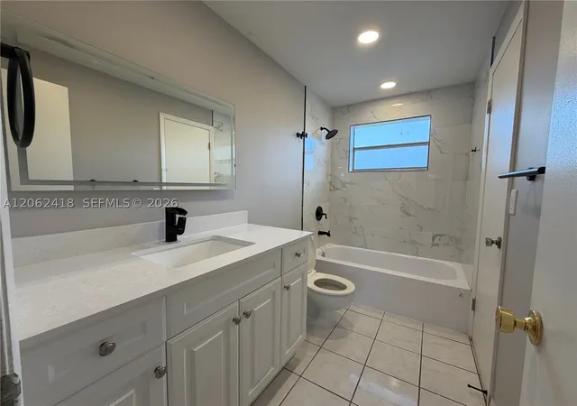 Photo 4 of Condo for sale at 5071 W Oakland Park Blvd #205, Lauderdale Lakes, FL 33313 | MLS# A12062418 | Listing updated on 2026-09-03