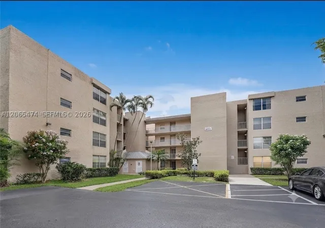 Photo 1 of Condo for sale at 9471 Evergreen Pl #307, Davie, FL 33324 | MLS# A12065474 | Listing updated on 2026-09-04