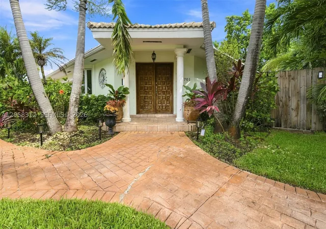 Photo 3 of Sale Pending at 701 Westward Dr, Miami Springs, FL 33166 | MLS# A12058312 | Listing updated on 2026-09-10