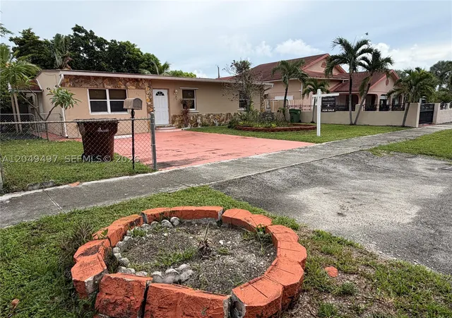 Photo 2 of Single family home for sale at 1061 E 20th St, Hialeah, FL 33013 | MLS# A12049497 | Listing updated on 2026-09-06
