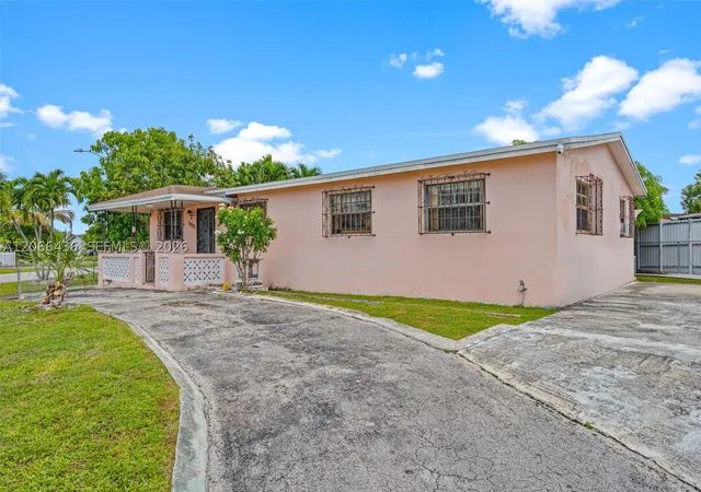 Photo 3 of Sale Pending at 11985 Sw 181st Ter, Miami, FL 33177 | MLS# A12066436 | Listing updated on 2026-09-11