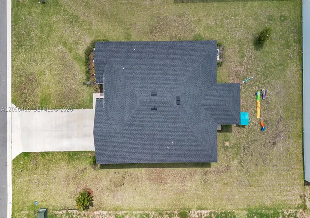 Photo 2 of Single family home for sale at 511 Nw 5th Avenue, Williston, FL 32696 | MLS# A12066466 | Listing updated on 2026-09-04