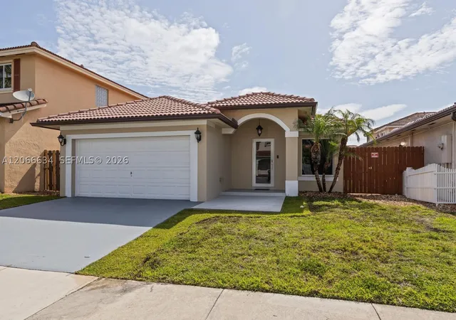 Photo 3 of Sale Pending at 21505 Sw 89th Path, Cutler Bay, FL 33189 | MLS# A12066634 | Listing updated on 2026-09-10