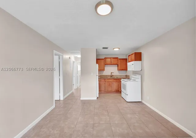 Photo 3 of Multi family home for sale at 2610 Riverland Dr, Fort Lauderdale, FL 33312 | MLS# A12066773 | Listing updated on 2026-09-07
