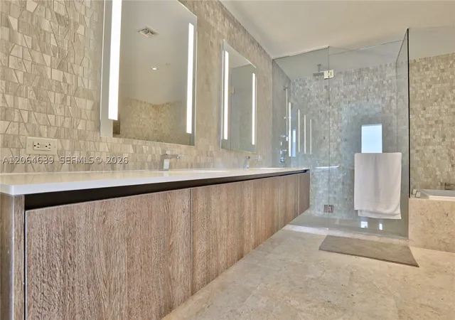 Photo 3 of Sale Pending at 88 Sw 7Th St #3805, Miami, FL 33130 | MLS# A12064639 | Listing updated on 2026-09-03
