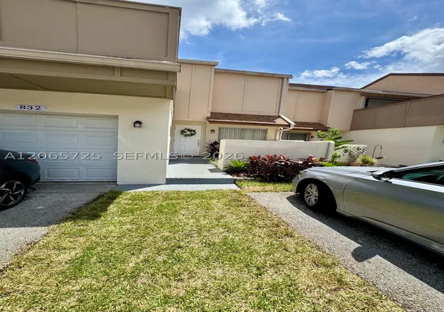 Photo 2 of Townhouse for sale at 832 Nw 81st Way #9, Plantation, FL 33324 | MLS# A12065725 | Listing updated on 2026-10-05