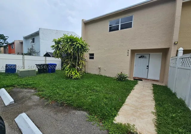 Townhouse for sale at 954 Sw 74Th Ave, North Lauderdale, FL 33068 | MLS# A12066522