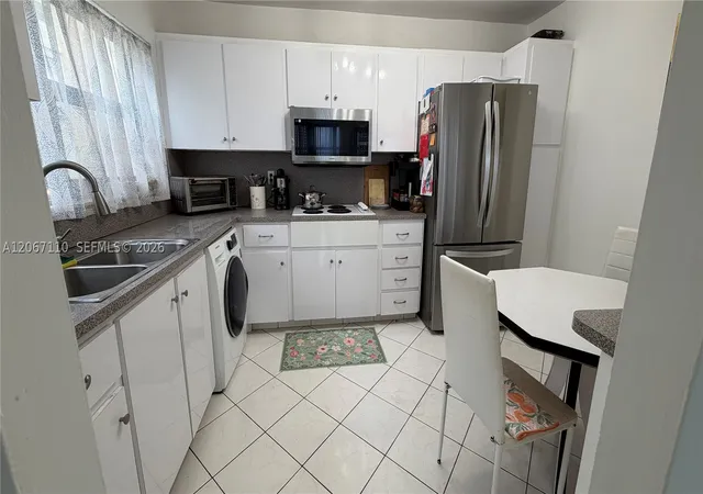 Photo 2 of Condo for sale at 1825 S Ocean Dr #509, Hallandale Beach, FL 33009 | MLS# A12067110 | Listing updated on 2026-09-11