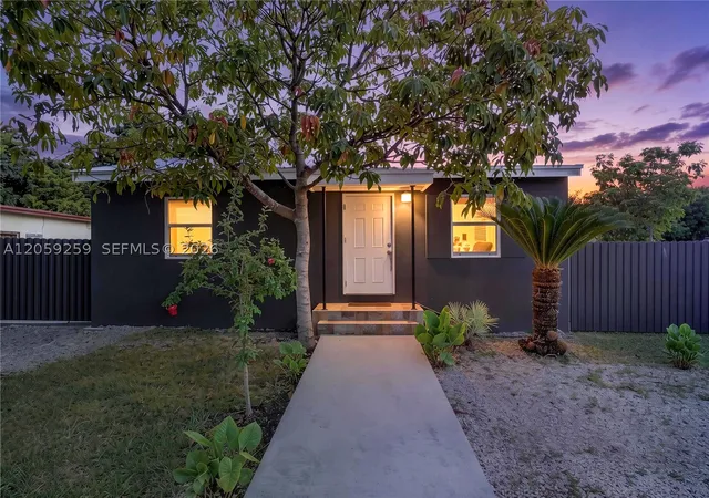 Photo 3 of Single family home for sale at 1238 Old Dixie Hwy, Homestead, FL 33030 | MLS# A12059259 | Listing updated on 2026-09-19