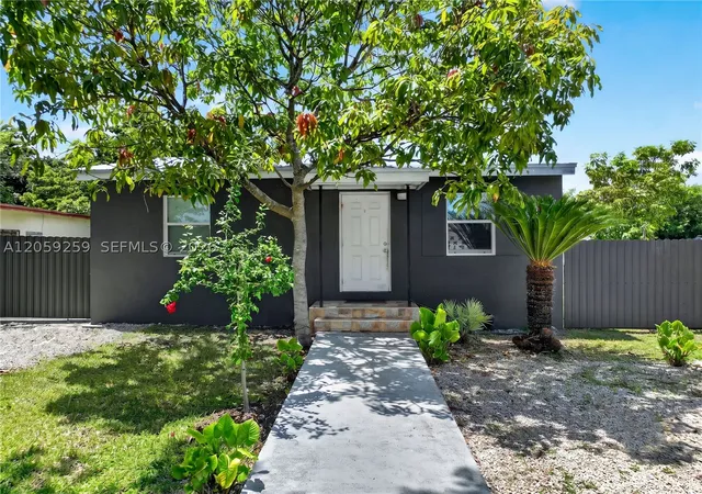 Photo 3 of Single family home for sale at 1238 Old Dixie Hwy, Homestead, FL 33030 | MLS# A12059259 | Listing updated on 2026-09-19